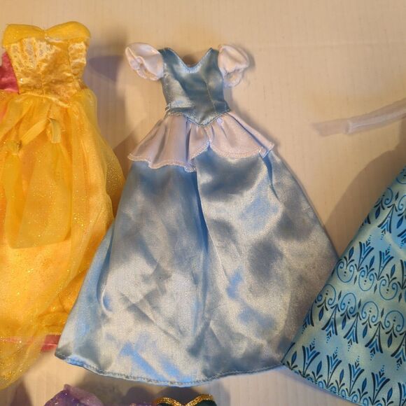 Disney Princess Doll Clothes Lot Of 14 Dresses Skirt Outfit Fashion - Picture 6 of 12
